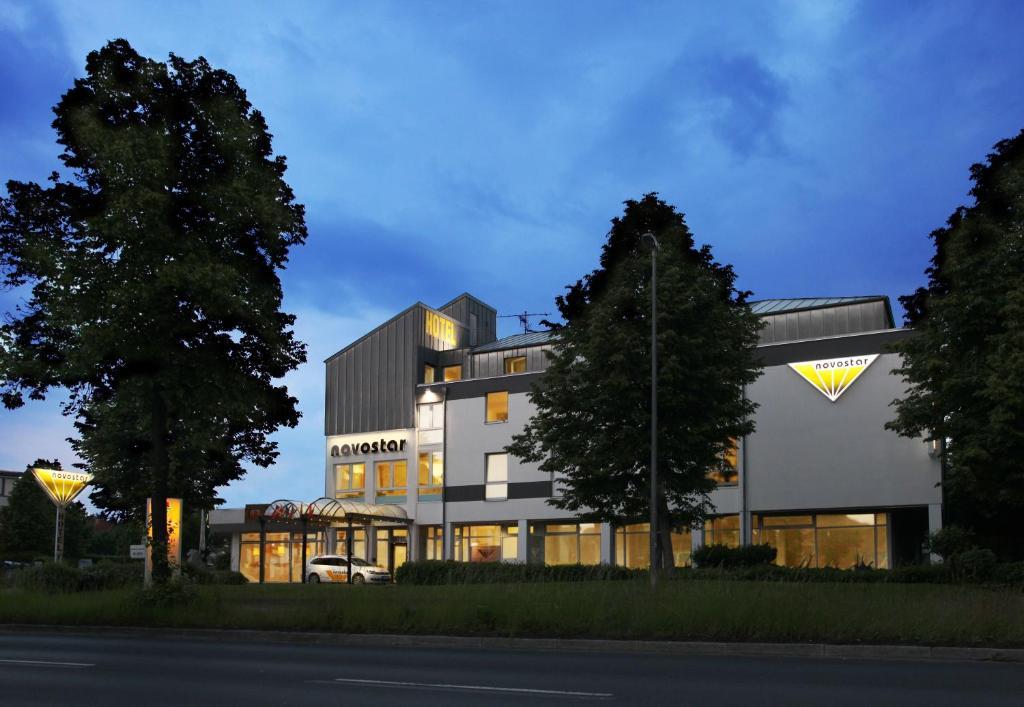 Hotel Novostar Gottingen Exterior photo